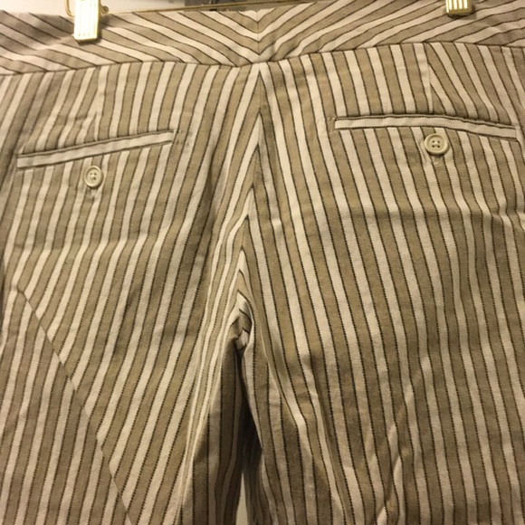 Capris - Picture 4 of 4